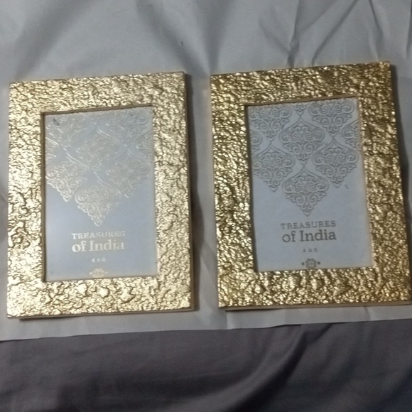 2 picture frames - Picture 3 of 5